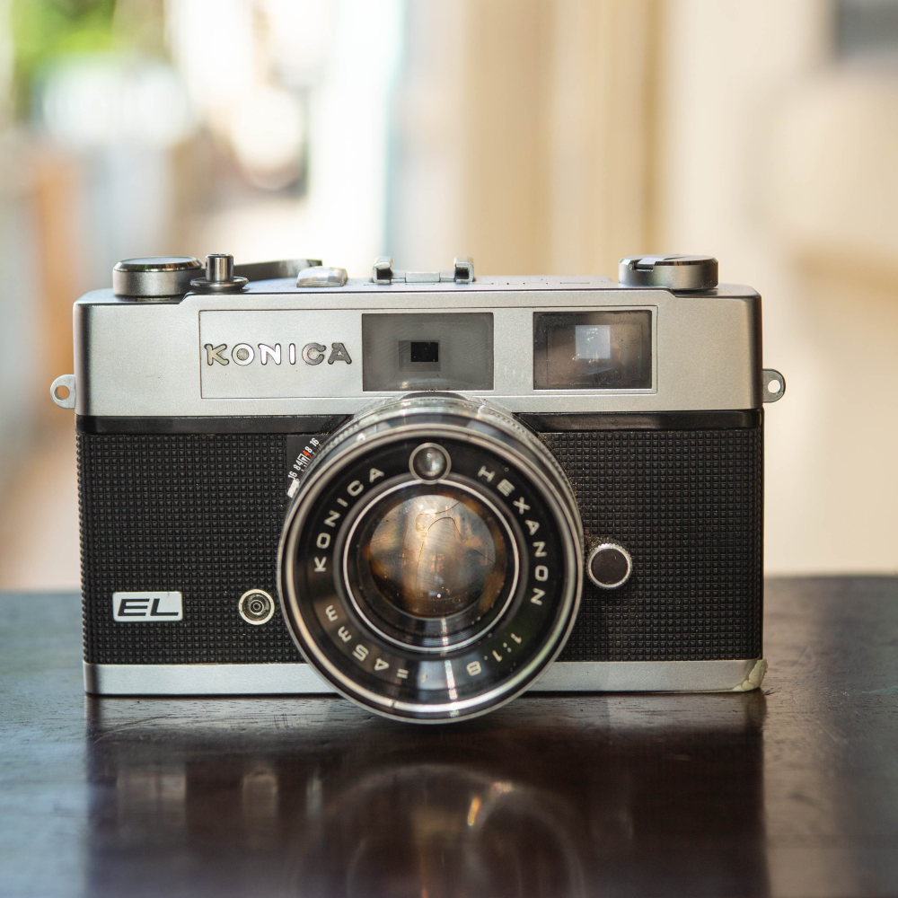 Konica Auto S2 EL – Konica Hexanon 45mm f/1.8