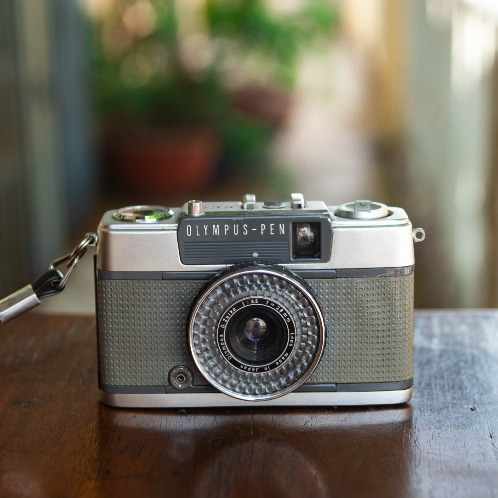 OLYMPUS PEN EE-2