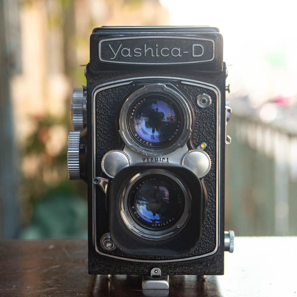 YASHICA D