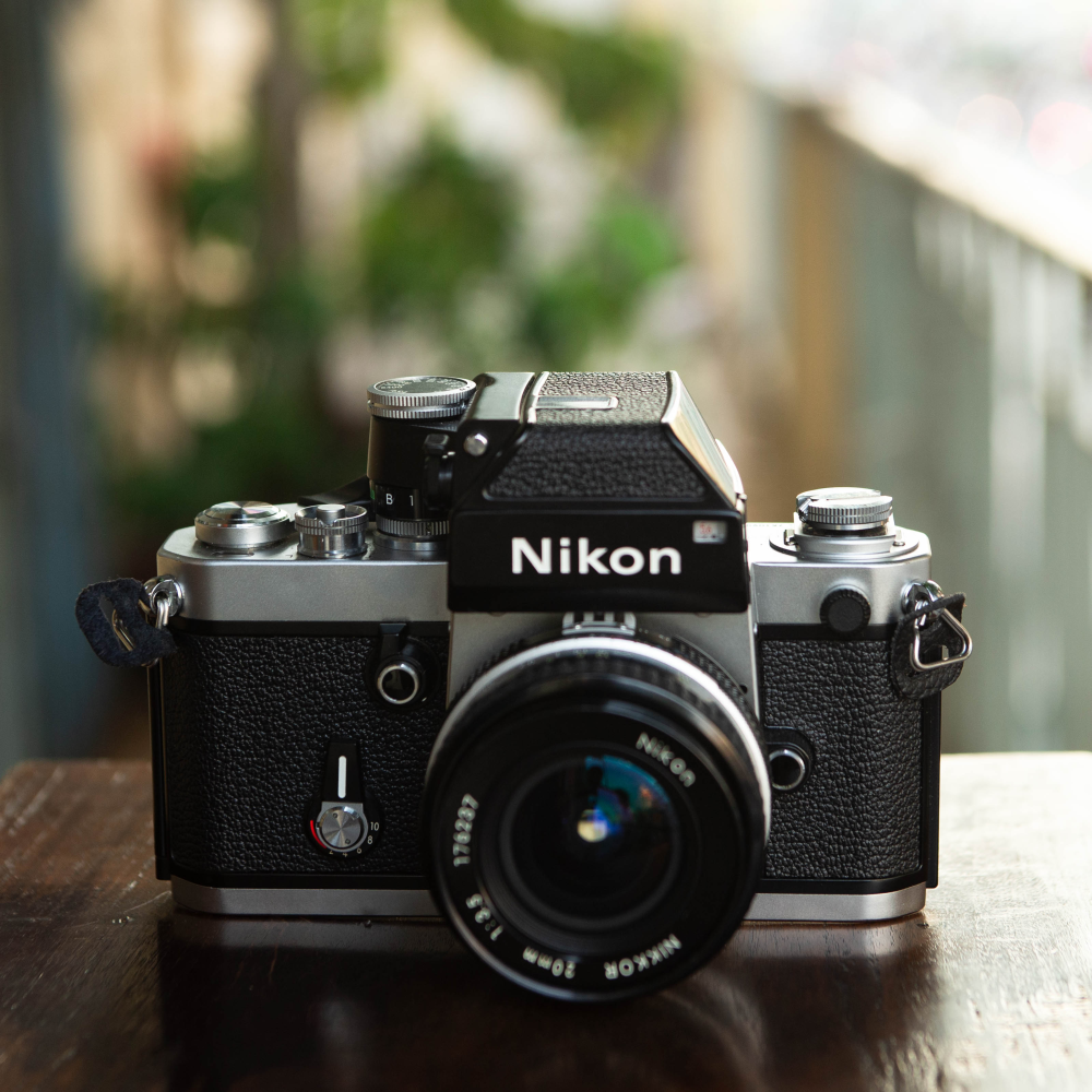 NIKON F2 - NIKKOR 20MM F/3.5