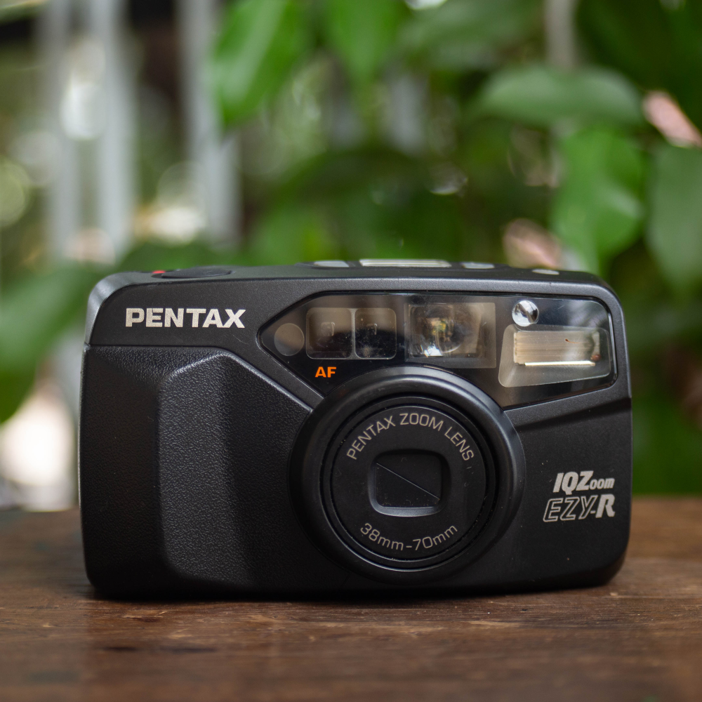 Pentax IQZoom EZY-R – Pentax Zoom Lens 35–70mm