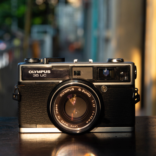 Olympus 35 UC – Olympus E.Zuiko 42mm f/1.7