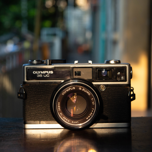 Olympus 35 UC – Olympus E.Zuiko 42mm f/1.7