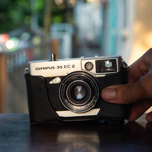Olympus 35 EC 2 – Olympus E.Zuiko 42mm f/2.8