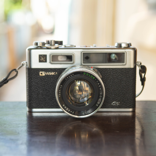 Yashica Electro 35 GS – Color Yashinon DX 45mm f/1.7