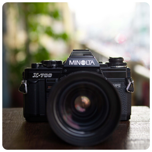 MINOLTA X700 + MD MACRO 35-70MM F/3.5