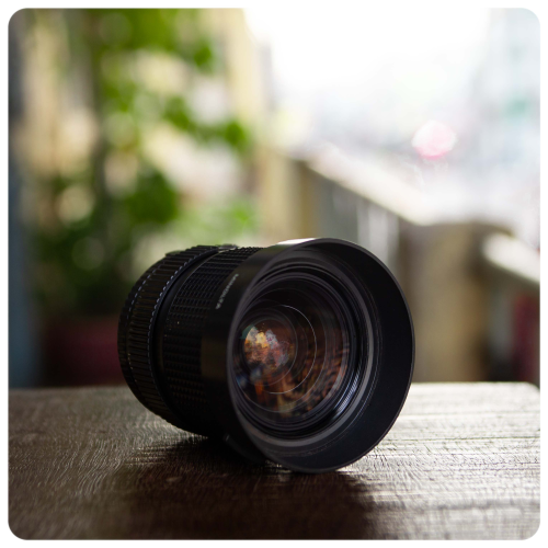 MINOLTA X700 + MD MACRO 35-70MM F/3.5