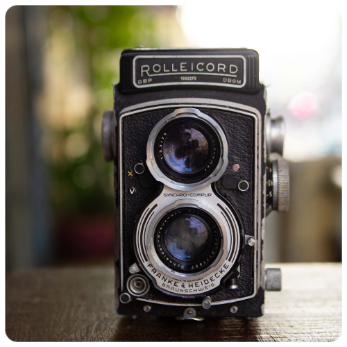 ROLLEICORD V - SCHNEIDER-KREUZNACH TESSAR 75MM F/3.5