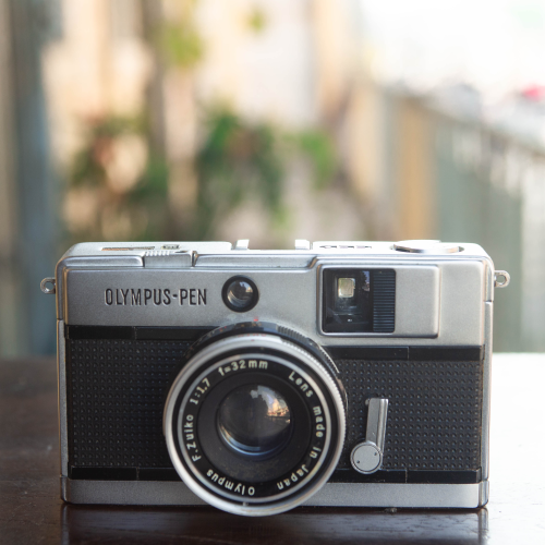 OLYMPUS PEN EED + ZUIKO 32MM F/1.7