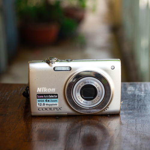 NIKON COOLPIX S2500