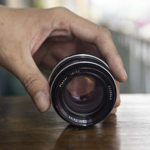 CARL ZEISS PLANAR 50MM F/1.8 