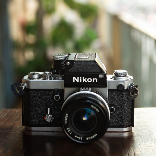 NIKON F2 - NIKKOR 20MM F/3.5