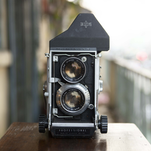 MAMIYAFLEX C3 + MAMIYA-SEKOR 80MM F/2.8