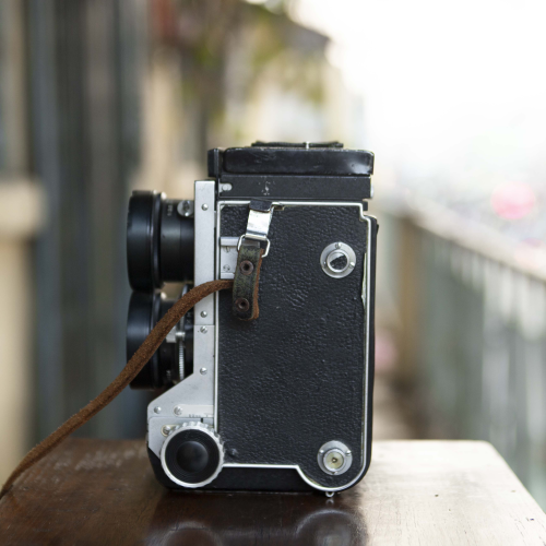 MAMIYAFLEX C2 + MAMIYA-SEKOR 65MM F/3.5