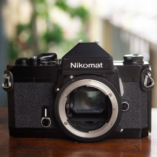 NIKOMAT FT2 + NIKON ZOOM 43-86MM F/3.5 (AI)