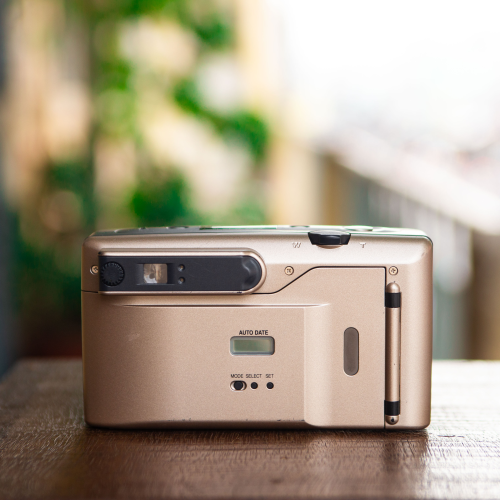 KONICA Z-UP 150 VP