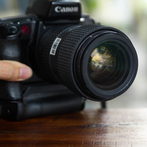 CANON EOS 5 + TOKINA AF 28-80MM F/2.8