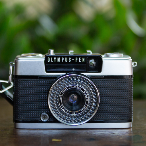 Olympus Pen EE-3 – D.Zuiko 28mm f/3.5