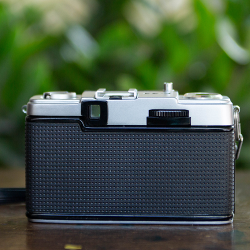 Olympus Pen EE-3 – D.Zuiko 28mm f/3.5
