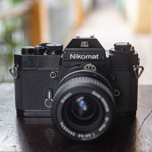 Nikomat EL – Zoom-Nikkor 35-70mm f/3.3-4.5 AI