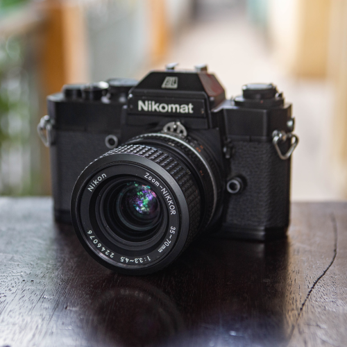 Nikomat EL – Zoom-Nikkor 35-70mm f/3.3-4.5 AI