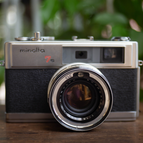 Minolta Hi-Matic 7s – Minolta Rokkor-PF 45mm f/1.8