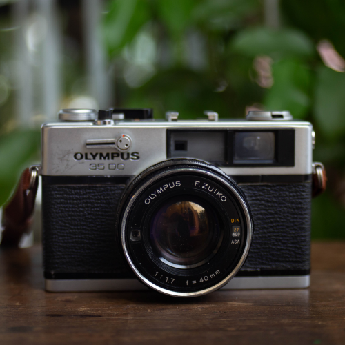 Olympus 35 DC – F.Zuiko 40mm f1.7