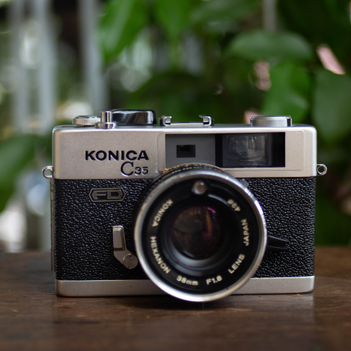 Konica C35 FD – Hexanon 38mm f/1.8