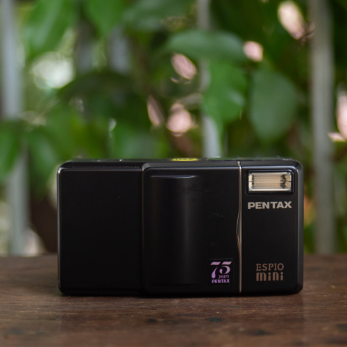 Pentax Espio Mini 75th Anniversary Edition – Pentax Lens 32mm f/3.5