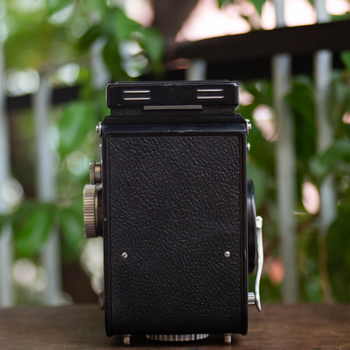 Yashica-Mat – Lumaxar 80mm f/3.5